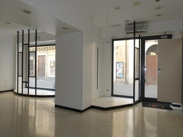 Appartamenti in Vendita - Locale commerciale in vendita a chieti centro storico
