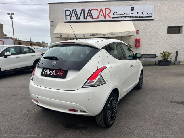 Auto - Lancia ypsilon 1.2 69 cv 5p. platinum