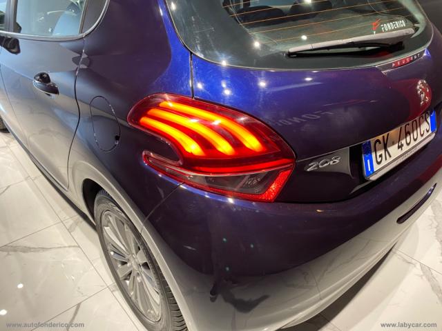 Auto - Peugeot 208 puretech 82 5p. allure
