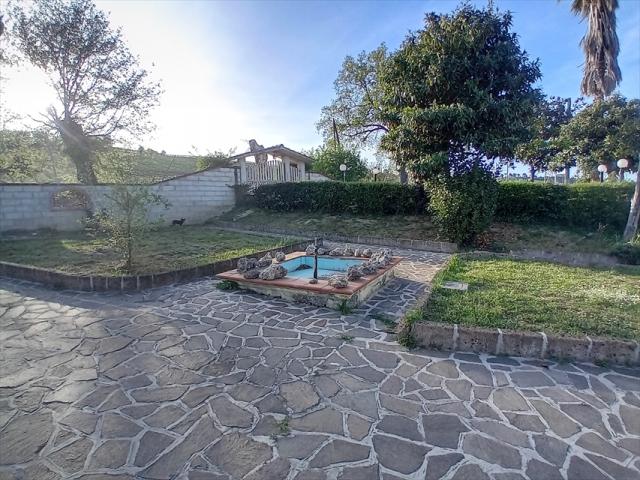 Appartamenti in Vendita - Villa in vendita a manoppello manoppello scalo