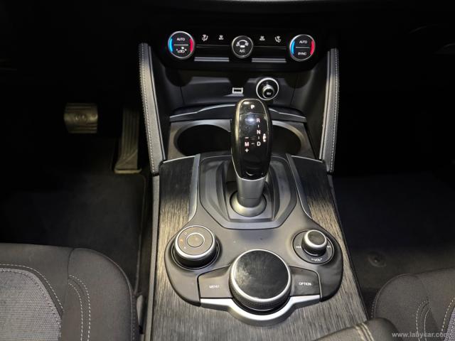Auto - Alfa romeo stelvio 2.2 t.diesel 190cv at8 rwd super
