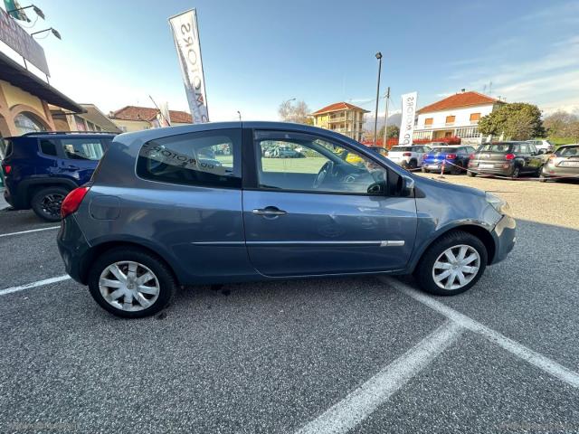 Auto - Renault clio 1.5 dci 70 cv 3p. dynamique