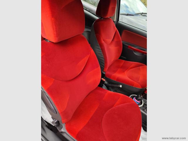 Auto - Citroen c2 1.1 exclusive