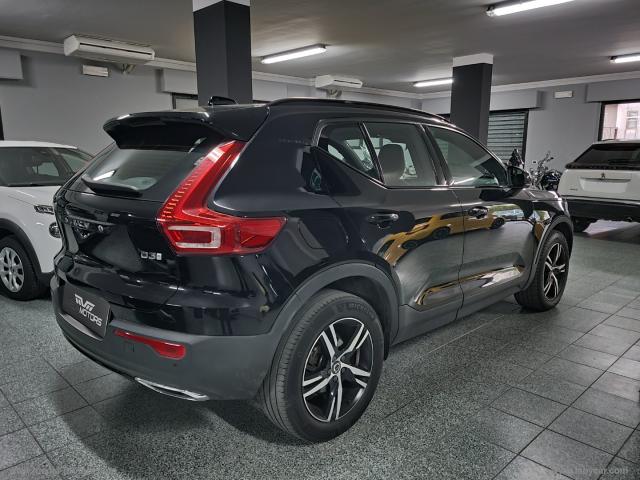 Auto - Volvo xc40 d3 r-design