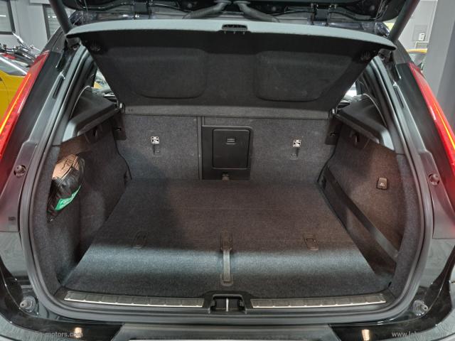 Auto - Volvo xc40 d3 r-design