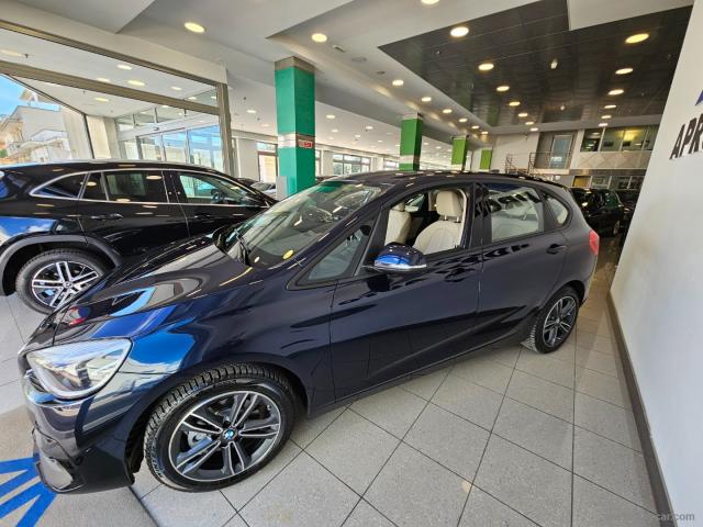 Auto - Bmw 216d active tourer sport