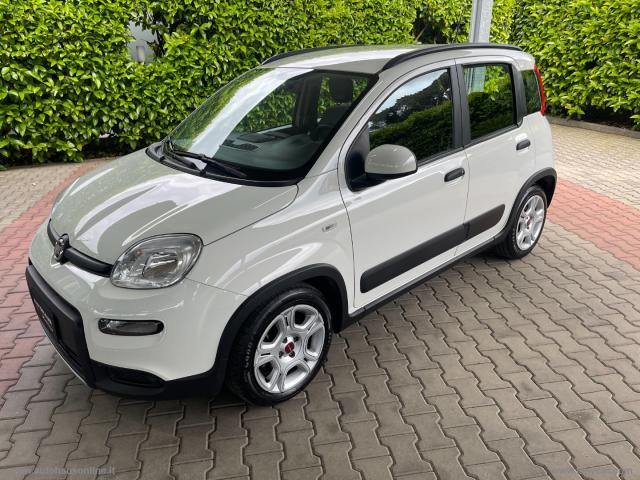 Auto - Fiat panda 1.0 firefly s&s hybrid city life