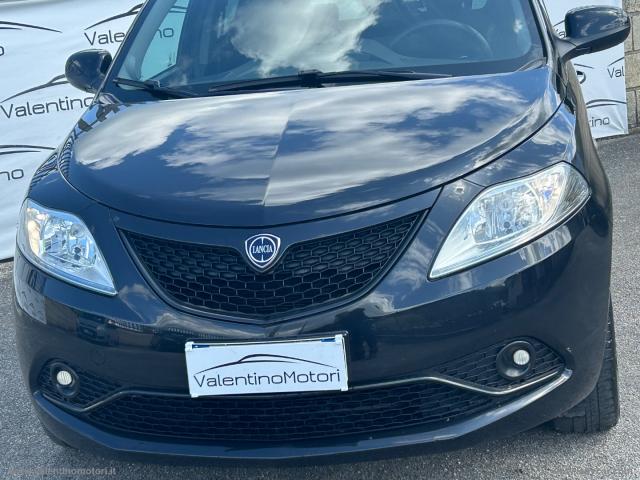 Auto - Lancia ypsilon 1.0 firefly 5p.s&s hyb. eco gold