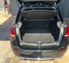 Auto - Mercedes-benz a 180 d automatic 4p. business