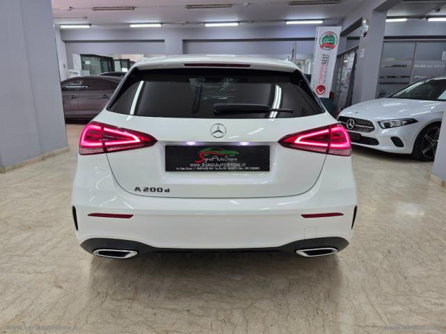 Auto - Mercedes-benz a 200 d automatic premium