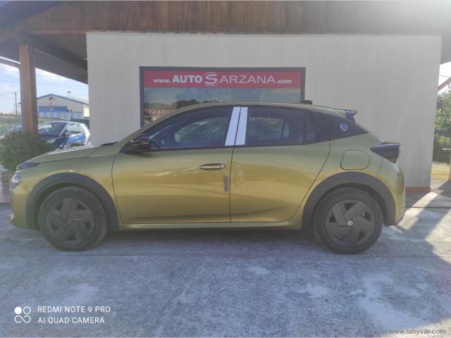 Auto - Lancia ypsilon hybrid e-dct