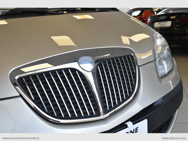 Auto - Lancia musa 1.3 mjt 16v platino