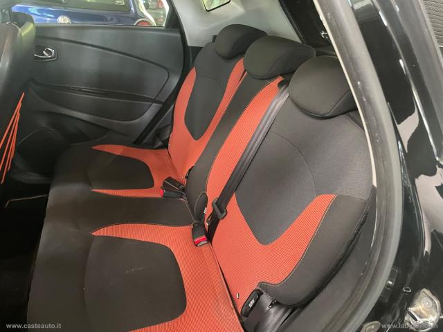 Auto - Renault captur 1.5 dci 8v 90 cv s&s ener. r-link