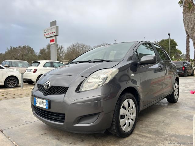 Toyota yaris 1.0 5p. sol