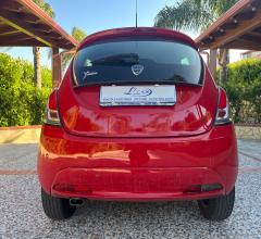 Auto - Lancia ypsilon 1.3 mjt 95 cv 5p. s&s silver