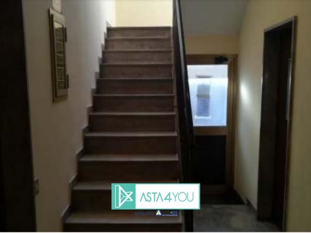 Case - Appartamento all'asta in via monte san genesio 27, milano (mi)
