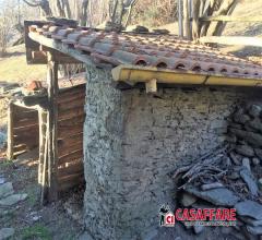 Case - Vestreno - solivo  rustico con terreno di 1200mq