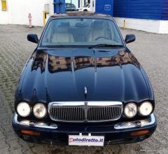 Auto - Jaguar sovereign 4.0